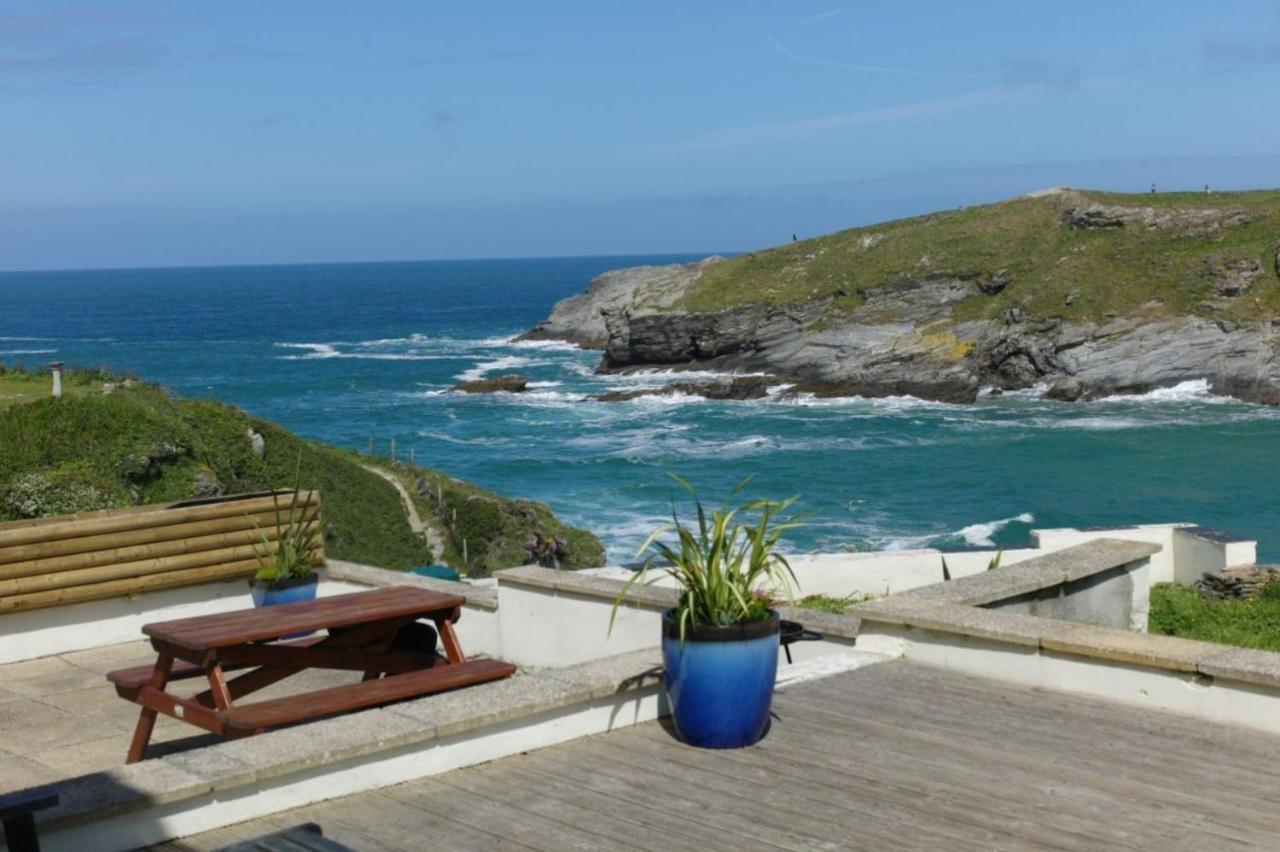 Surfside, Porth, North Cornwall Holiday home